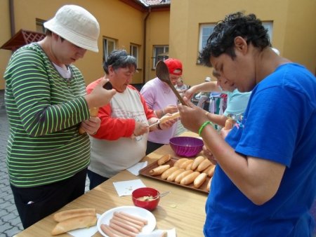 Súťaž v príprave párkov v rožku - august 2015